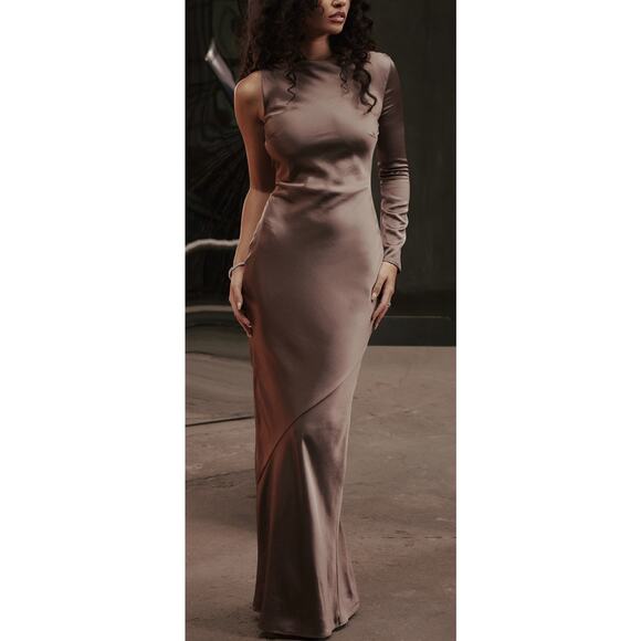 New House of CB Satin Maxi Dress - Picture 2 of 10